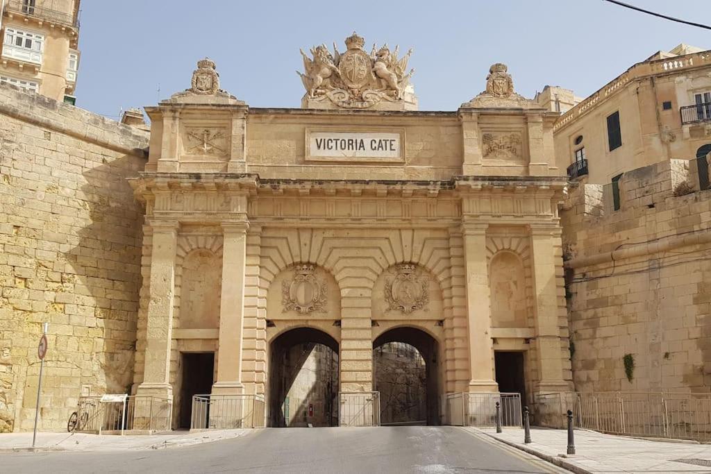 Valletta Apartment With Harbour Veiw Exterior photo