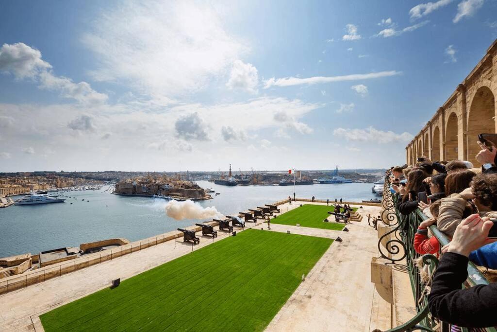 Valletta Apartment With Harbour Veiw Exterior photo